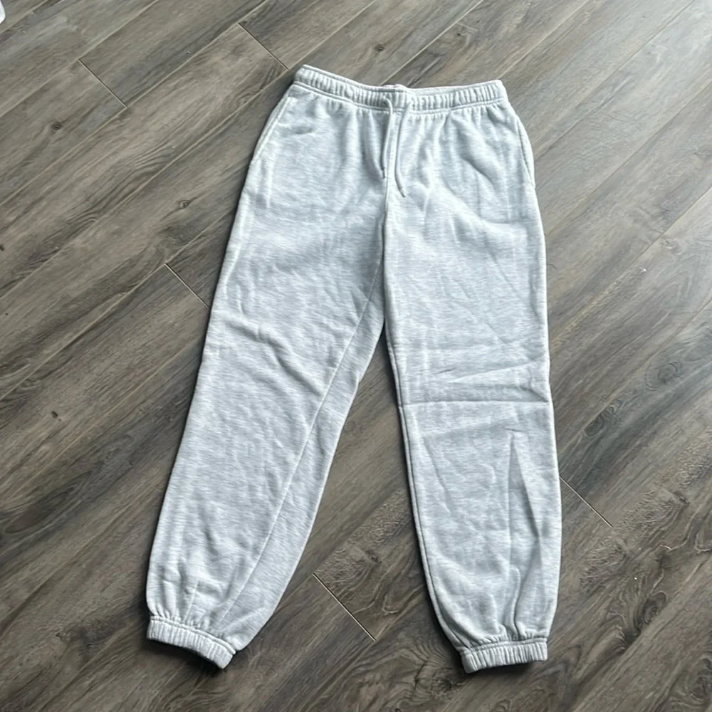 Urban Planet Grey Sweatpant Joggers - Picture 3 of 5